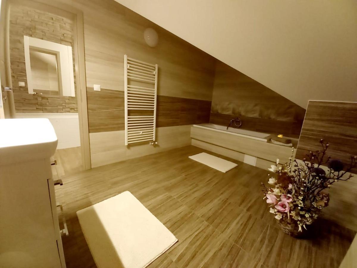 Apartman Pod Sivym Vrchom Zuberec Exteriör bild