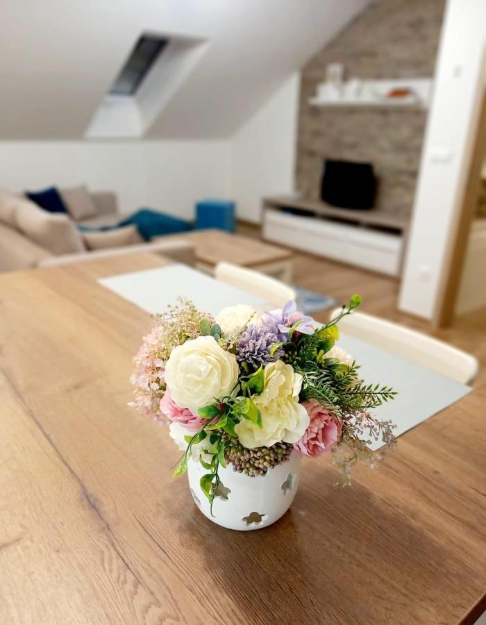 Apartman Pod Sivym Vrchom Zuberec Exteriör bild