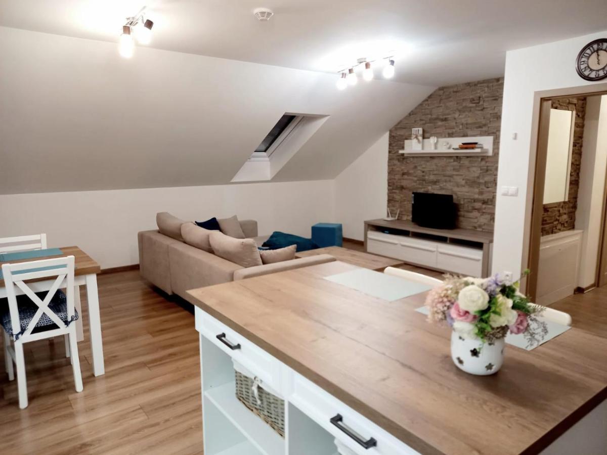 Apartman Pod Sivym Vrchom Zuberec Exteriör bild
